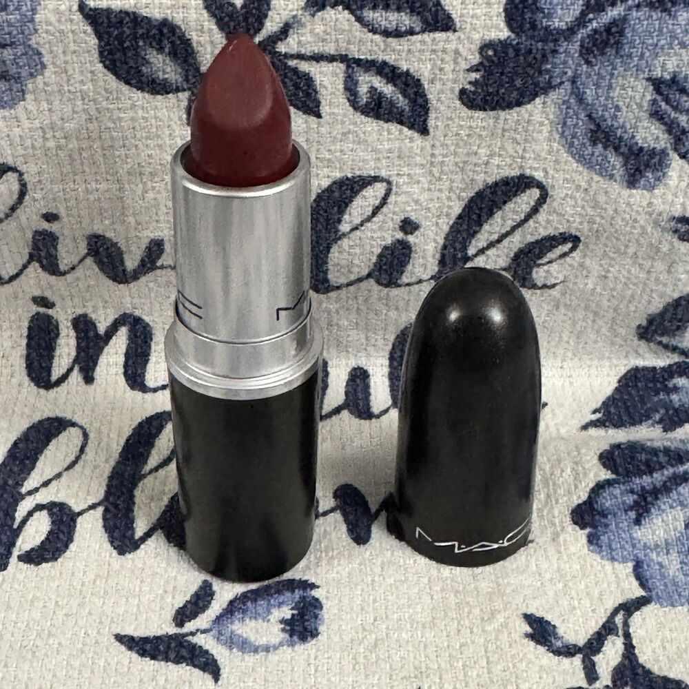 MAC Matte Lipstick - Diva A74 - Full Size - NWOB